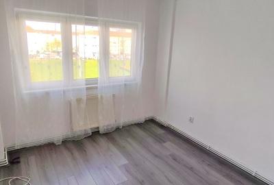 Apartament cu 2 camere decomandat în Central - 1