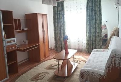 Apartament cu 2 camere decomandat în Traian