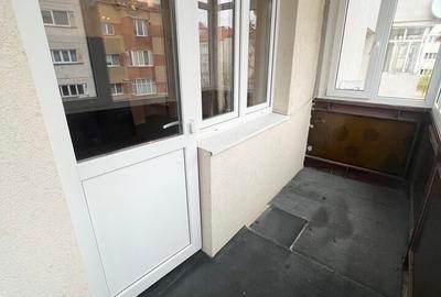 Apartament cu 2 camere decomandat în Cetate - 4