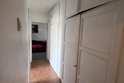 Apartament cu 3 camere decomandat în Ostroveni