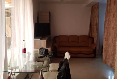 Casă cu 4 camere cu Teren 160 Mp în Central - 1
