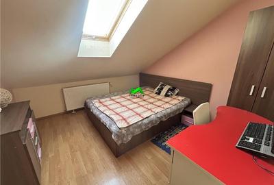 Apartament cu 4 camere decomandat în Turnișor - 6