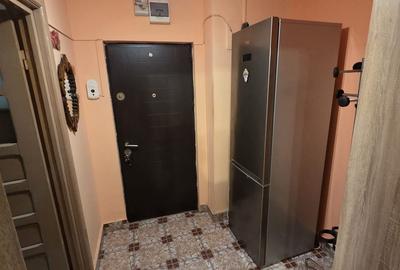 Apartament cu 2 camere semidecomandat în Trivale