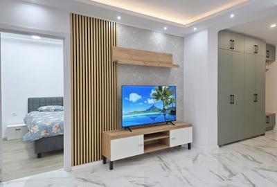 Apartament cu 2 camere decomandat în Central - 2