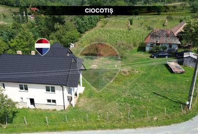 Casă individuală cu 5 camere cu Teren 1850 Mp în Ciocotiș