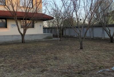 Casă cu 11 camere cu Canalizare în Brănești - 54