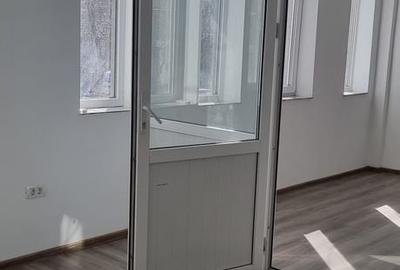 Spațiu comercial, de 25 mp, în Pelican - 4