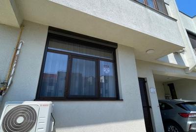 Casă cu 4 camere cu Teren 160 Mp în Central
