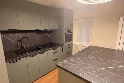 Apartament cu 2 camere semidecomandat, mobilat în Complex Studențesc - 2
