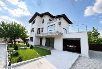 Casă cu 5 camere cu Teren 462 Mp în Central