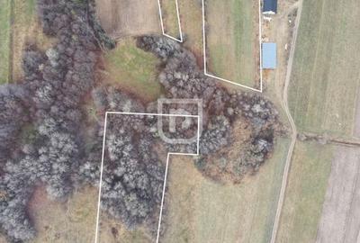 Casă individuală cu 4 camere cu Teren 8570 Mp în Poieni-Solca - 1