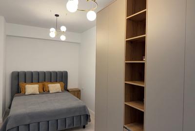 Apartament cu 2 camere decomandat, mobilat în Central