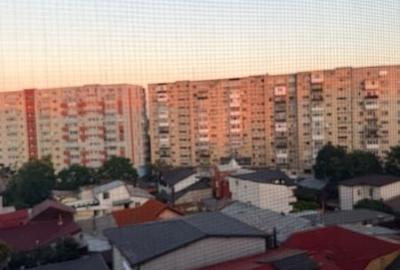 Apartament cu 3 camere decomandat în Rahova