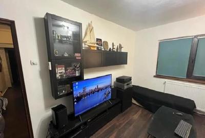 Apartament cu 2 camere decomandat în CET