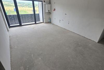 Apartament cu 2 camere decomandat în Baciu