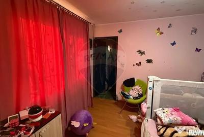 Casă cu 5 camere cu Teren 500 Mp în Est