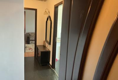 Apartament cu 2 camere decomandat, mobilat în Casa de Cultură