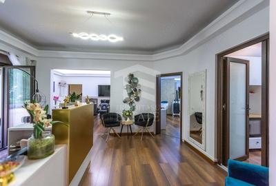 Apartament cu 5 camere semidecomandat în Kiseleff