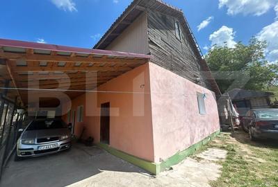 Casă individuală cu 4 camere cu Canalizare în Nord-Est