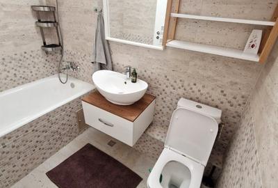 Apartament cu 2 camere decomandat în Polonă