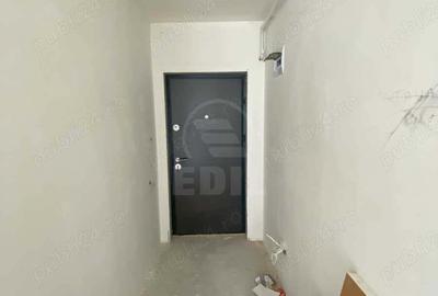 Apartament cu 3 camere semidecomandat în Florești - 5