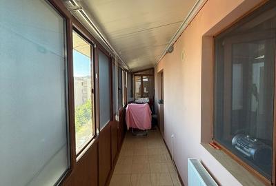 Apartament cu 2 camere decomandat în Liliacului
