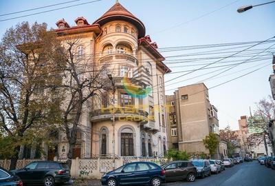 Apartament cu 6 camere decomandat în Unirii