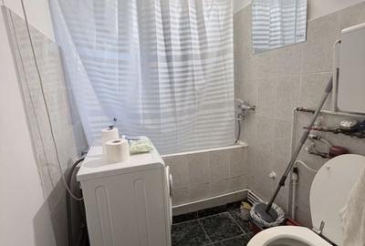 Apartament cu 3 camere în 7 Noiembrie
