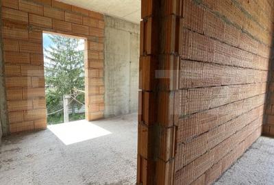 Apartament cu 3 camere în Calea Moldovei