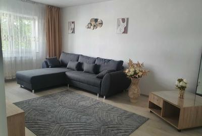 Apartament cu 3 camere decomandat în Central - 1