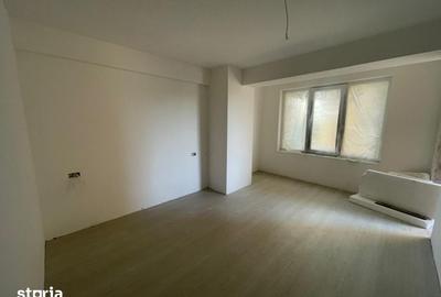 Apartament cu 3 camere decomandat în George Enescu