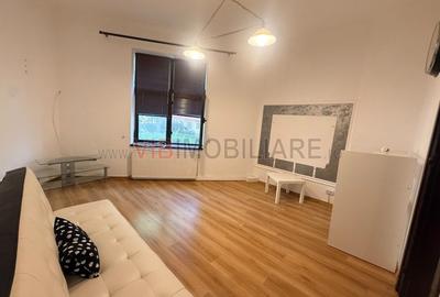 Apartament cu 3 camere decomandat în Eminescu