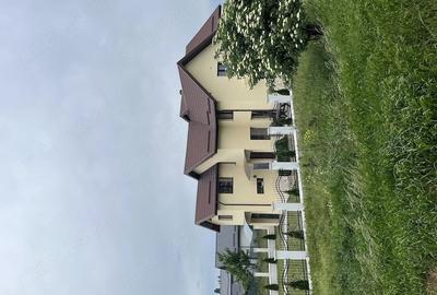 Casă cu Teren 600 Mp în Central - 10