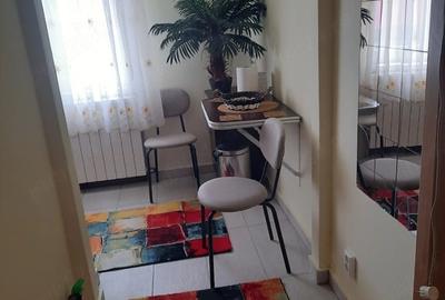 Garsonieră decomandată în Central