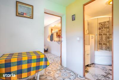 Casă cu 2 camere cu Teren 931 Mp în Șinca
