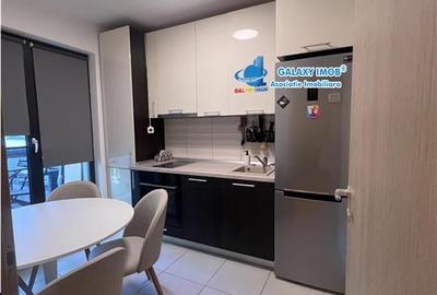 Apartament cu 3 camere semidecomandat, mobilat în Băneasa