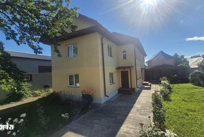Casă cu 5 camere cu Teren 662 Mp în 1 Mai - 3