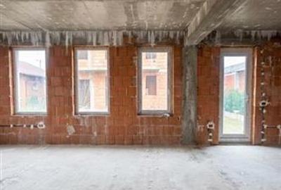 Casă cu 3 camere cu Teren 300 Mp în Cihei - 2