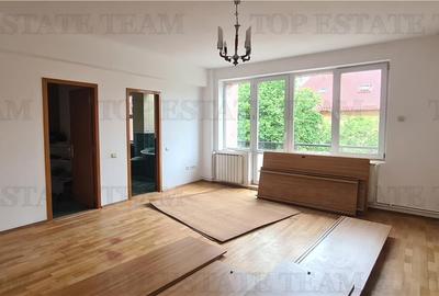 Casă individuală cu 9 camere cu Teren 358 Mp în Domenii - 13