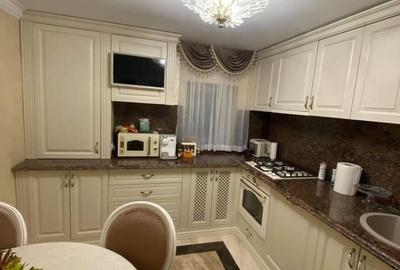 Apartament cu 3 camere decomandat în Central - 8