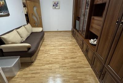 Apartament cu 3 camere decomandat în Central - 2