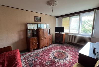 Apartament cu 2 camere decomandat în Drumul Taberei