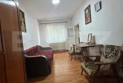 Casă cu 3 camere cu Teren 342 Mp în Central