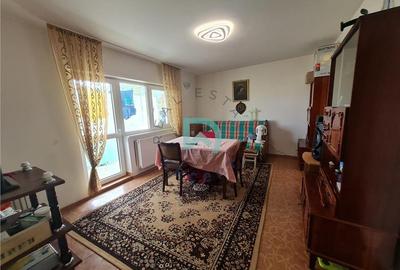 Apartament cu 2 camere decomandat în Noua - 4