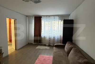 Apartament cu 2 camere semidecomandat, mobilat în Micro 11