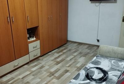 Garsonieră decomandată în Zăvoi - 1