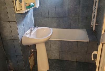 Apartament cu 2 camere decomandat în Gării