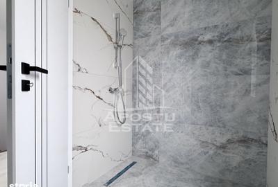 Casă cu 5 camere cu Teren 217 Mp în Ronaț