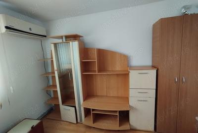Apartament cu 3 camere decomandat în Vălenii de Munte - 2