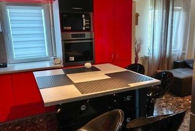 Apartament cu 4 camere în Central